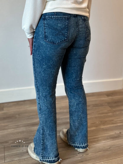 Lynden Light Stone Trouser