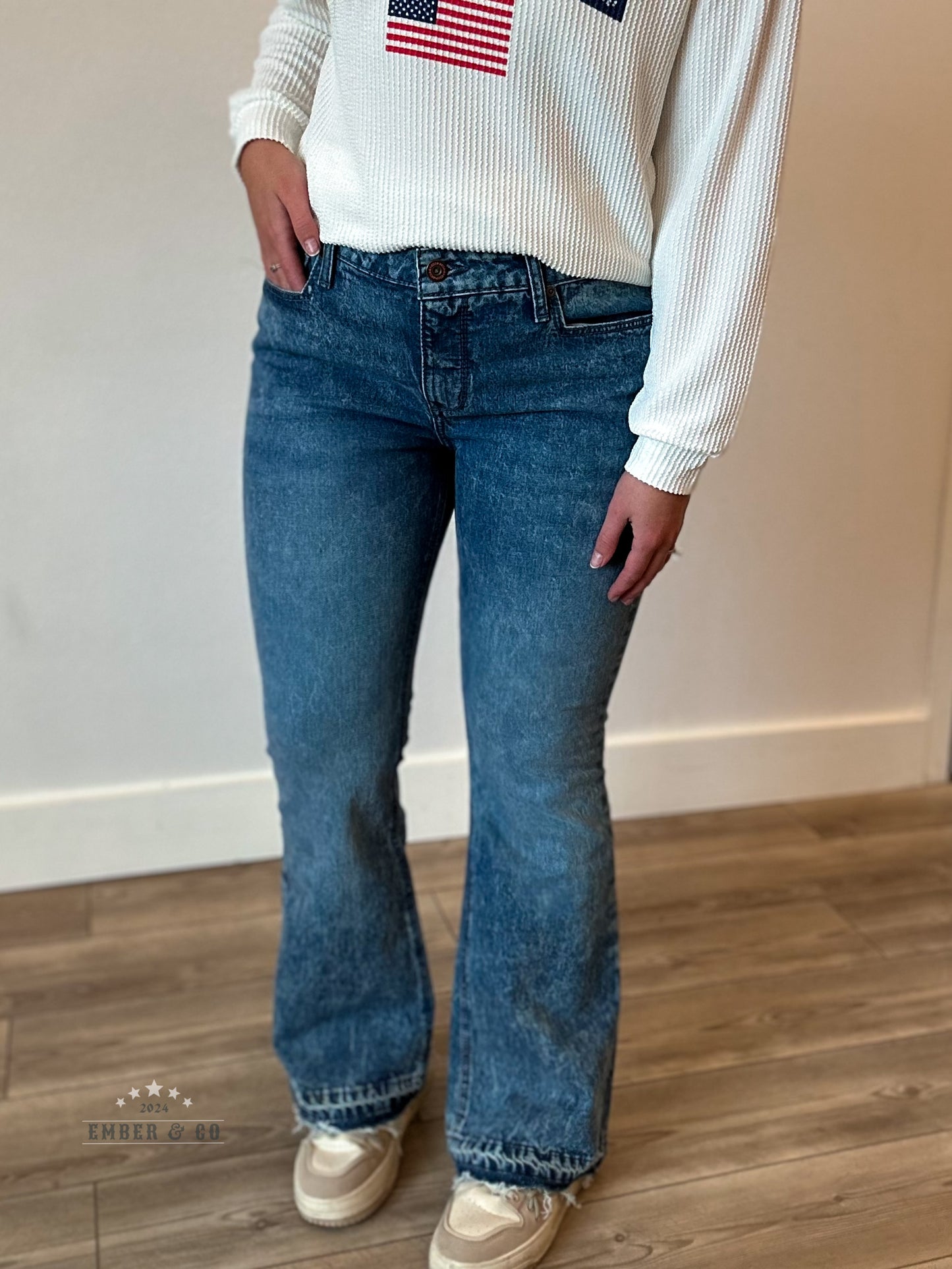 Lynden Light Stone Trouser