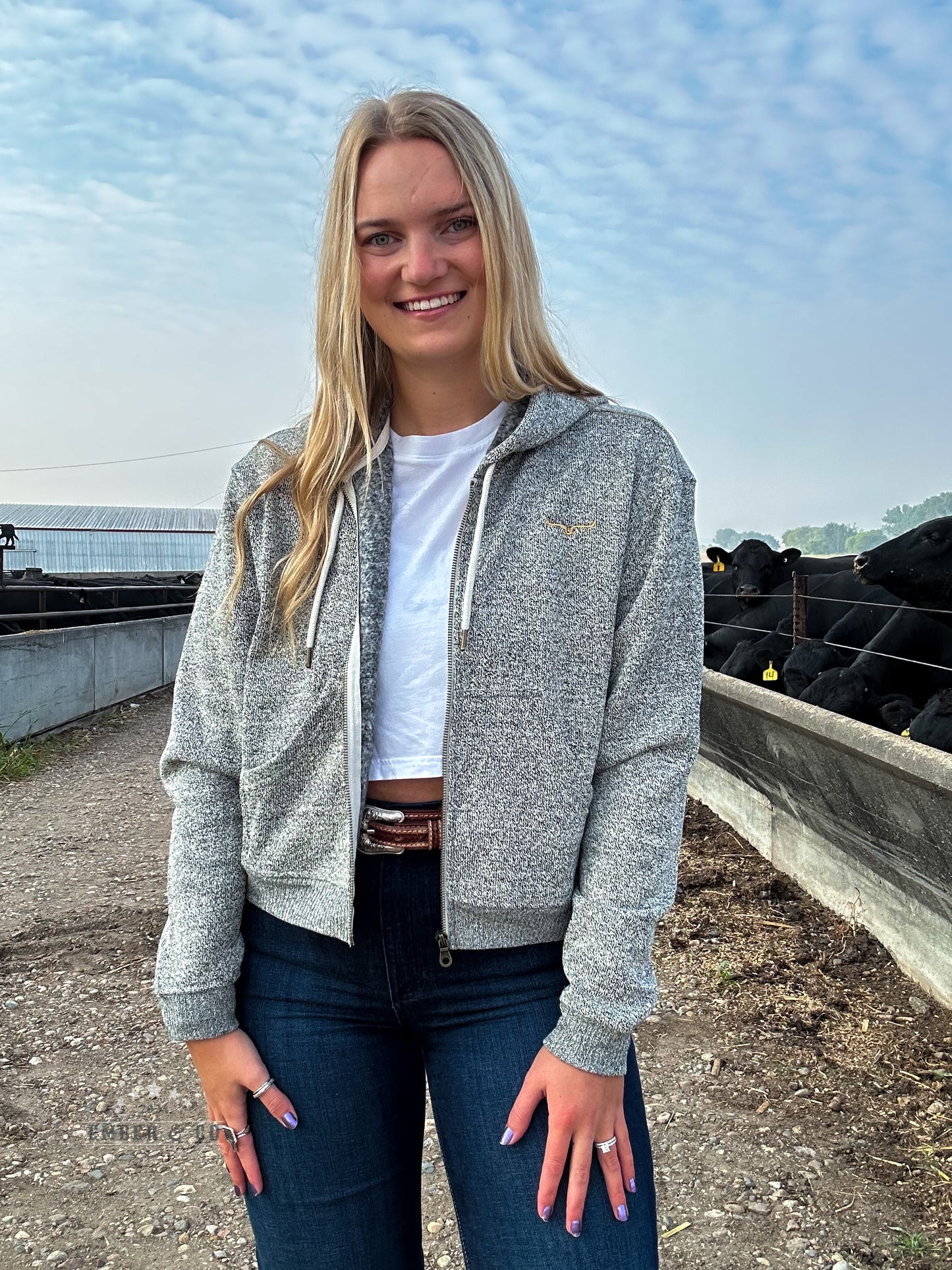 KR Shelly Cropped Zip-Up