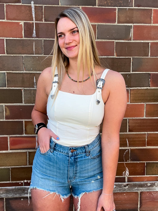 Buckle Tank