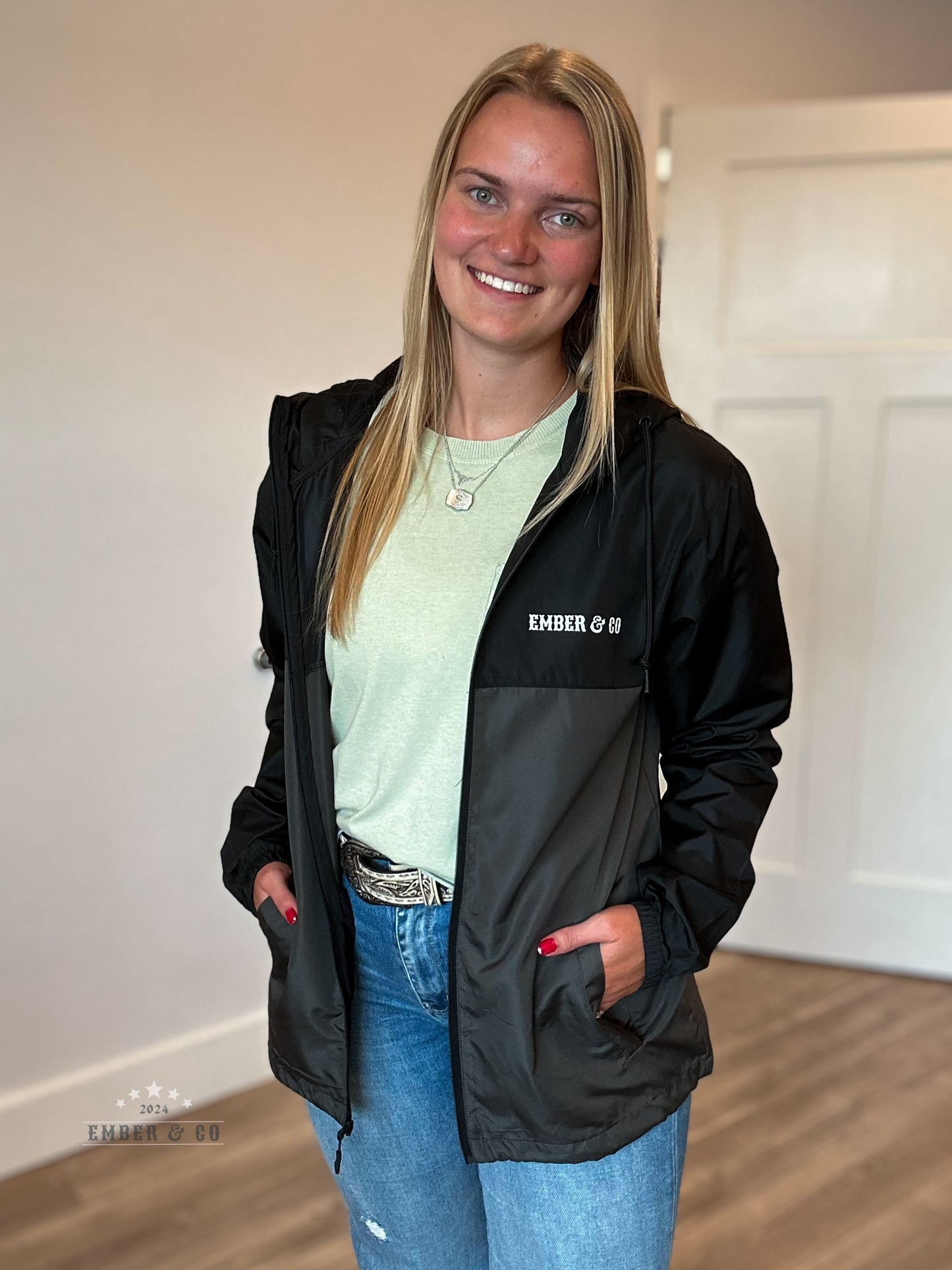 E&C Lightweight Windbreaker Black