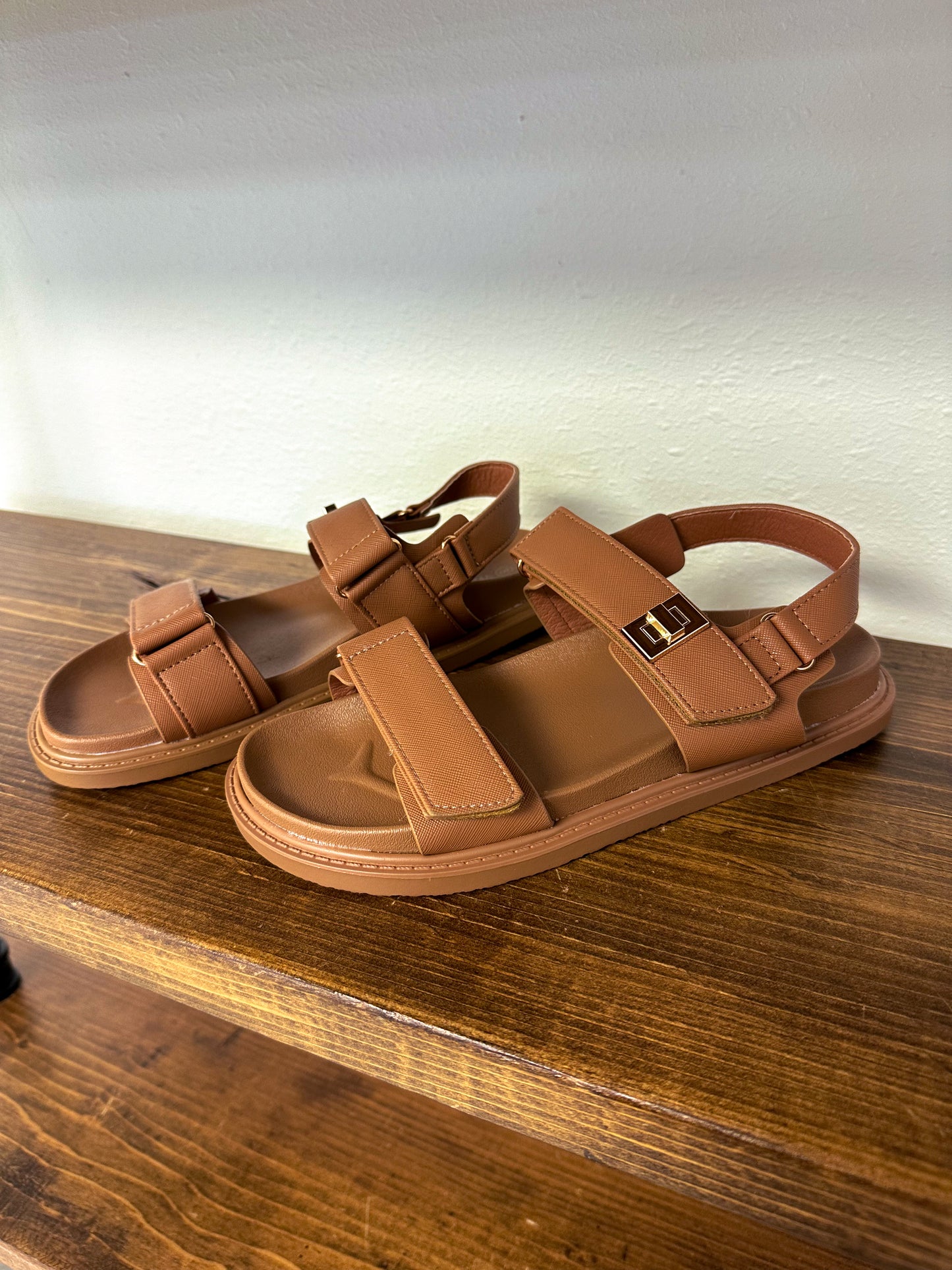 Tan Flatform Sandal