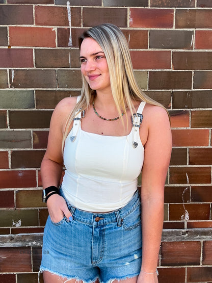 Buckle Tank