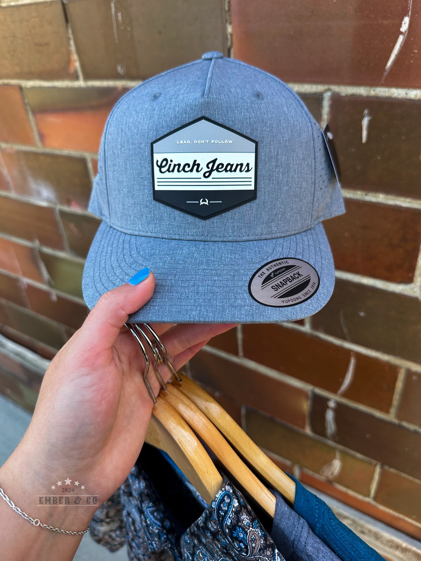 Men's Cinch Gray Flexfit Cap