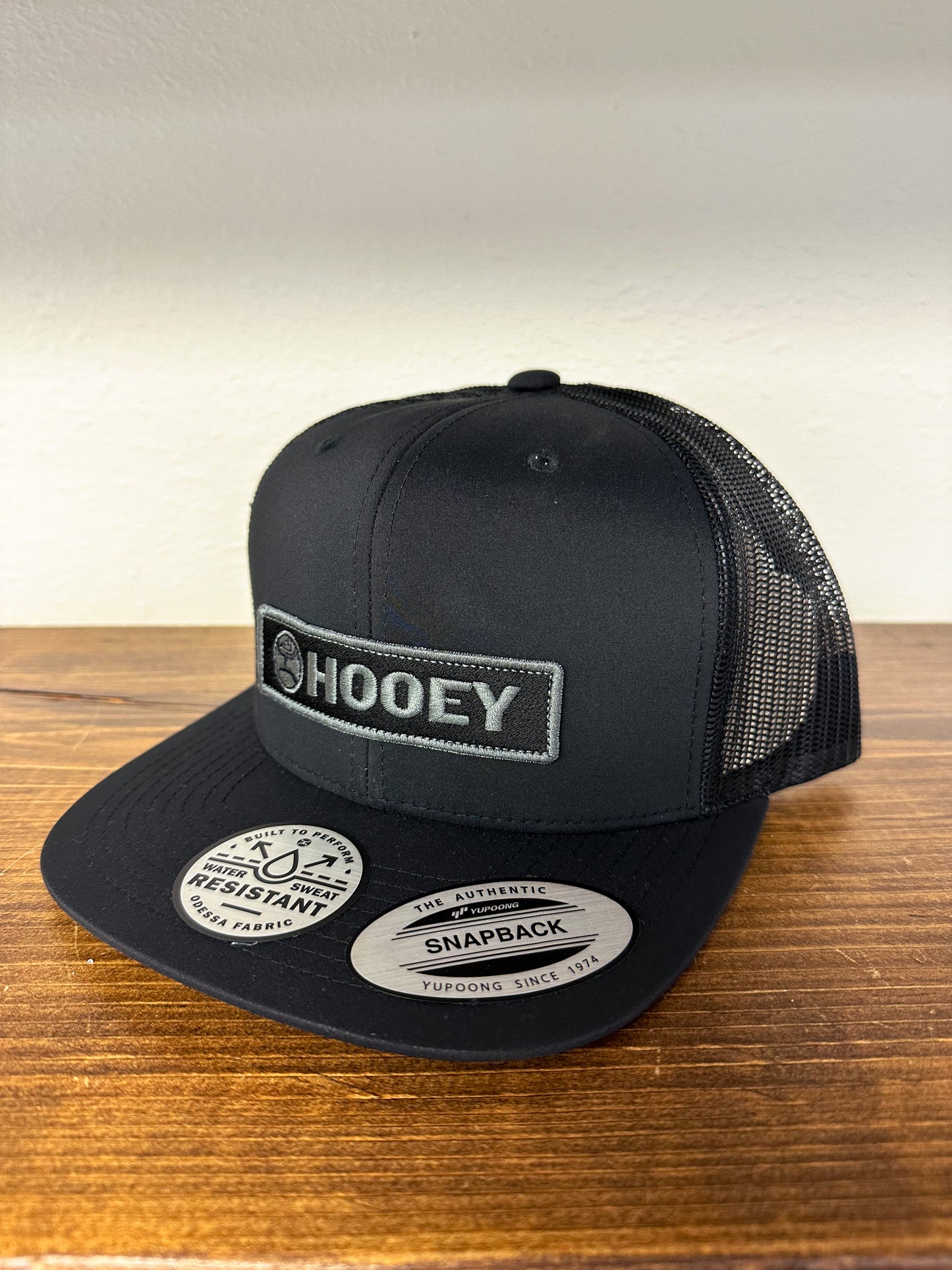 Lock-Up Black Hooey Trucker Hat