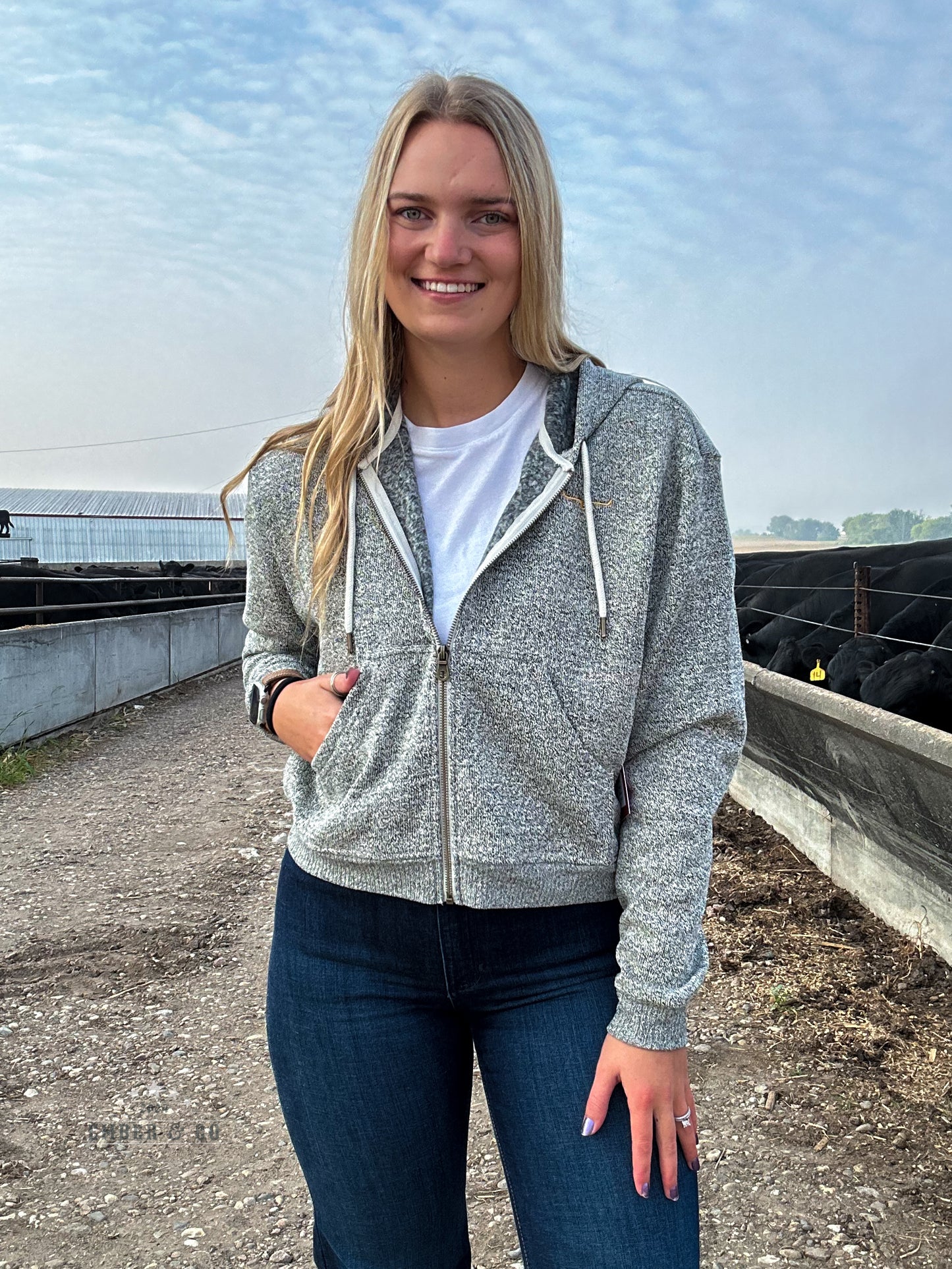 KR Shelly Cropped Zip-Up